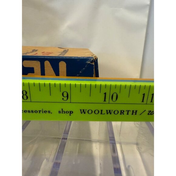 Original NESTLE'S CRUNCH milk chocolate STORE BOX top & bottom, when they were B - Picture 14 of 14